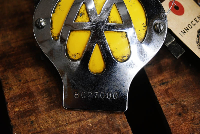 105186 ヴィンテージ　AA 「Automobile Association」 カーバッチ エンブレム