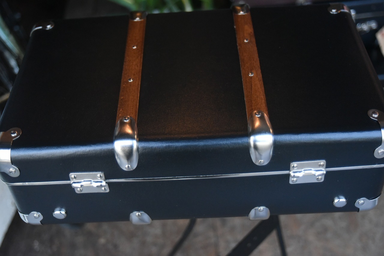 5497 40cm M ブラック 「KAZETO社」　トランクケース 90年以上の歴史を誇るチェコの伝統的トランクメーカー　