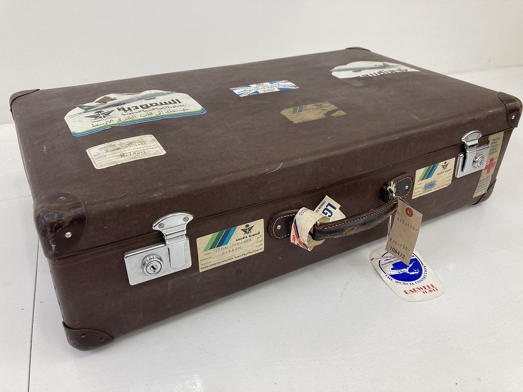 108472 UK ヴィンテージ　英国 グローブ トロッター  「GLOBE TROTTER」 MADE IN ENGLAND 刻印