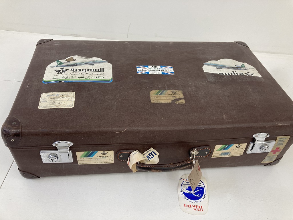 108472 UK ヴィンテージ　英国 グローブ トロッター  「GLOBE TROTTER」 MADE IN ENGLAND 刻印