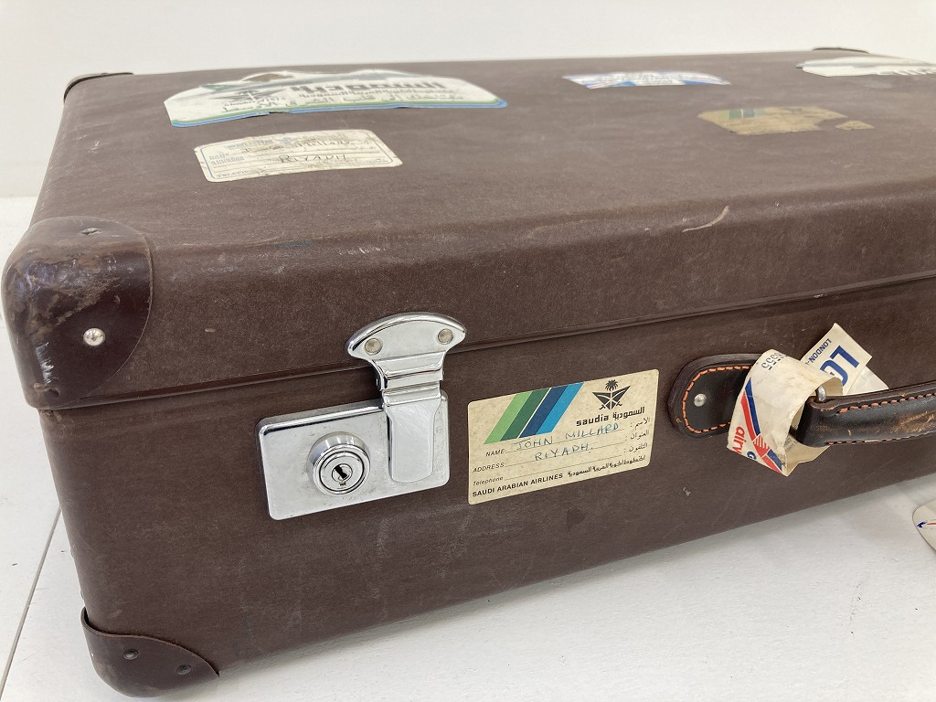 108472 UK ヴィンテージ　英国 グローブ トロッター  「GLOBE TROTTER」 MADE IN ENGLAND 刻印