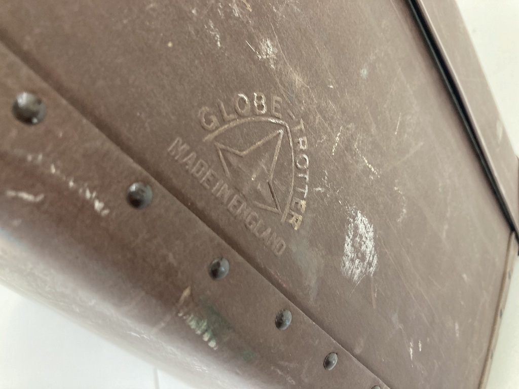 108472 UK ヴィンテージ　英国 グローブ トロッター  「GLOBE TROTTER」 MADE IN ENGLAND 刻印