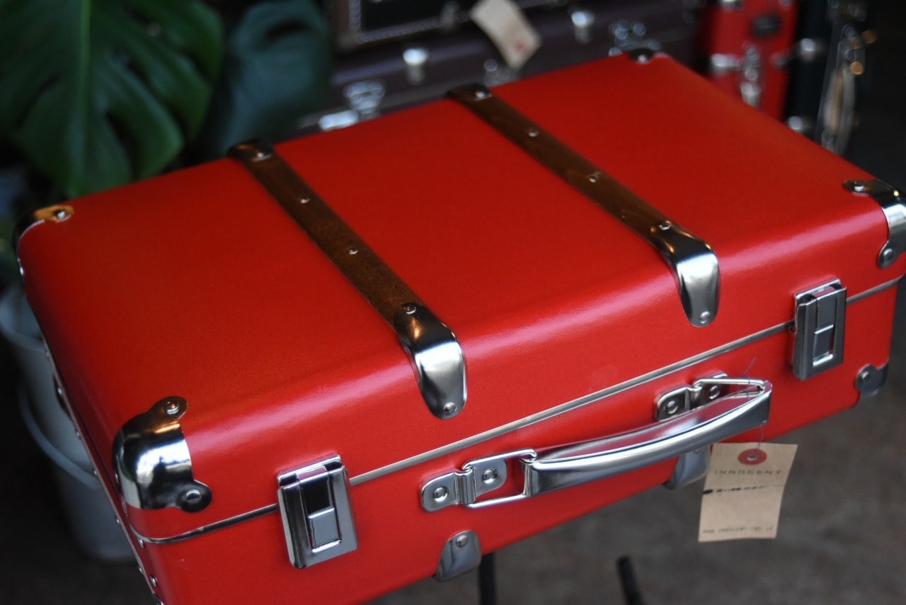 5510 40cm M レッド 「KAZETO社」 トランクケース 90年以上の歴史を誇るチェコの伝統的トランクメーカー