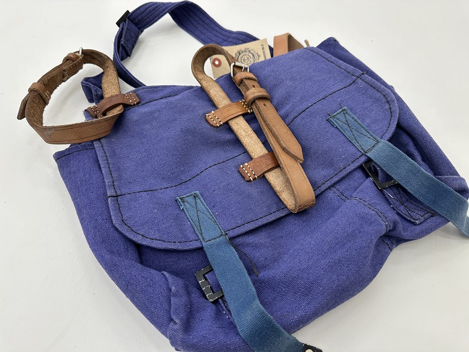 107503 ブルー ヴィンテージ 実物 デッドストック ルーマニア軍 ブレッドバッグ レザーストラップあり