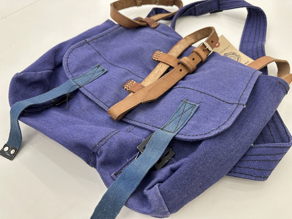 107503 ブルー ヴィンテージ 実物 デッドストック ルーマニア軍 ブレッドバッグ レザーストラップあり