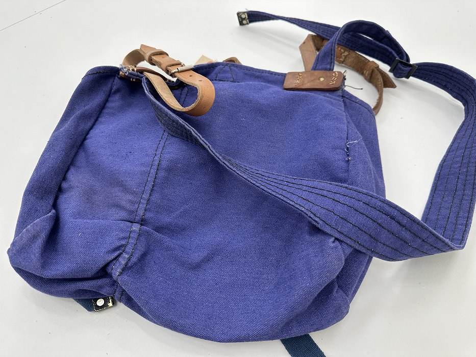 107503 ブルー ヴィンテージ 実物 デッドストック ルーマニア軍 ブレッドバッグ レザーストラップあり