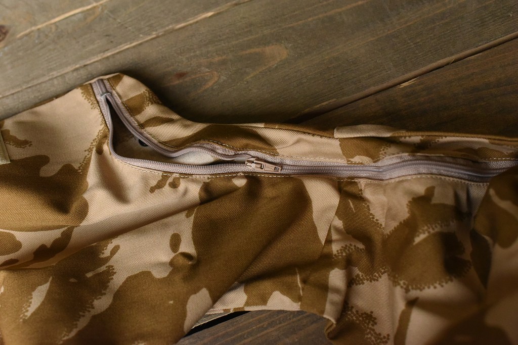 L1 104150 UK 英国軍　デザートDPM　カモ ボディーアーマーベストカバー　COVER,　BODY ARMOUR IS DESERT DPM