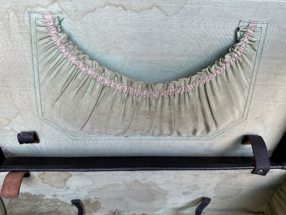 108359  ヴィンテージ トランクケース スーツケース 鞄　