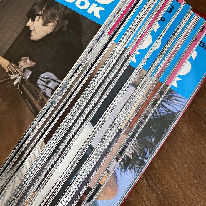 B3872 1983 1984 バインダー15冊セット 「The Beatles Book