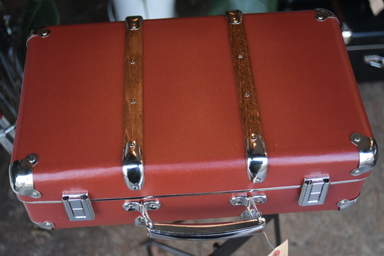 5558 40cm M ブラウン 「KAZETO社」 トランクケース 90年以上の歴史を誇るチェコの伝統的トランクメーカー