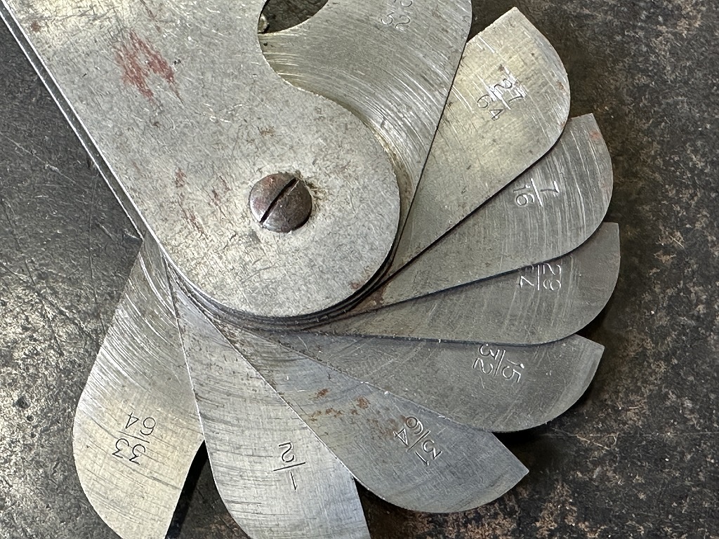 108003 ヴィンテージ　「MOORE&WRIGHT SHEFFELD」　シックネスゲージ  すきまゲージ　工具　英国 MADE IN ENGLAND