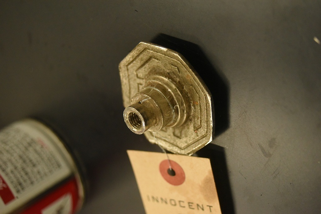 104502 ヴィンテージ 「MG」 旧車 エンブレム 英国 MADE IN ENGLAND