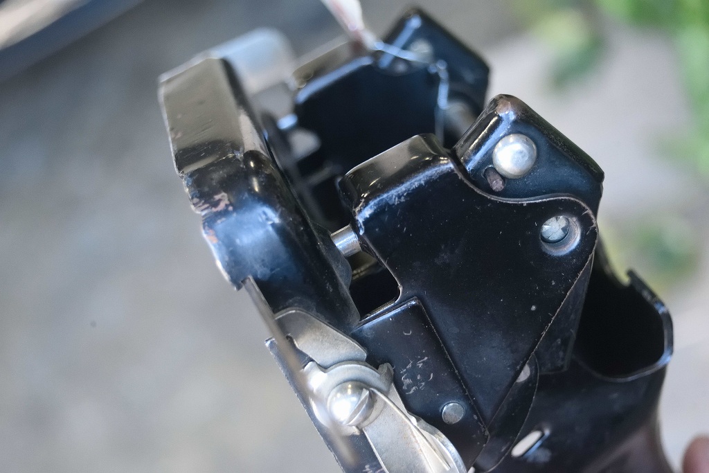 104922 ヴィンテージ 「LEITZ」 ホールパンチャー 2穴パンチ ドイツ製 MADE IN GERMANY