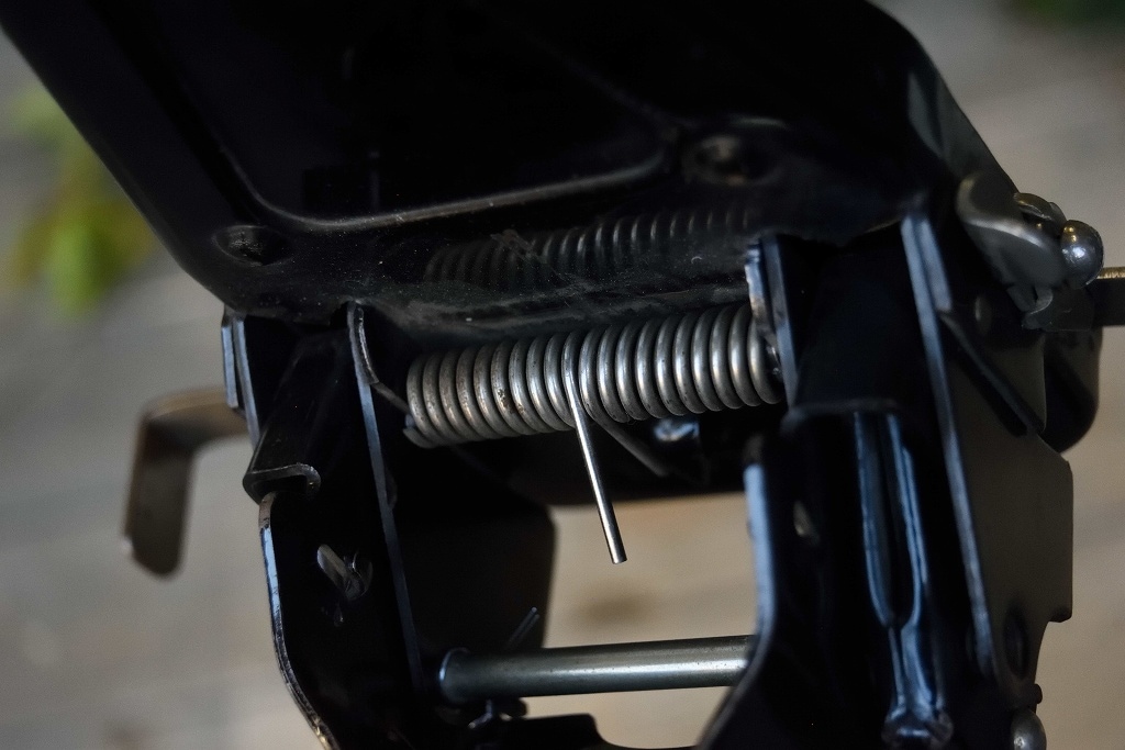 104922 ヴィンテージ 「LEITZ」 ホールパンチャー 2穴パンチ ドイツ製 MADE IN GERMANY