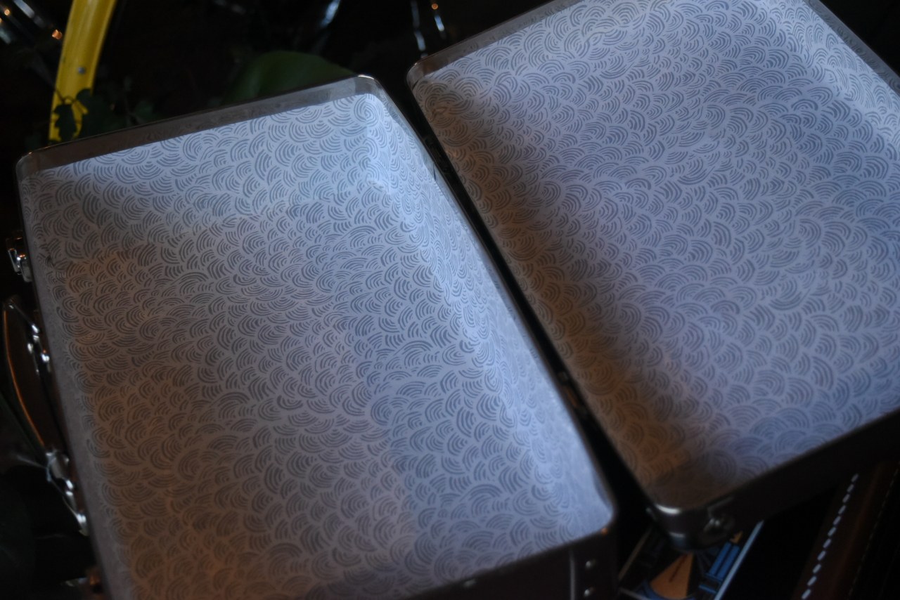 5640 40cm M ダークブラウン 「KAZETO社」　トランクケース 90年以上の歴史を誇るチェコの伝統的トランクメーカー　