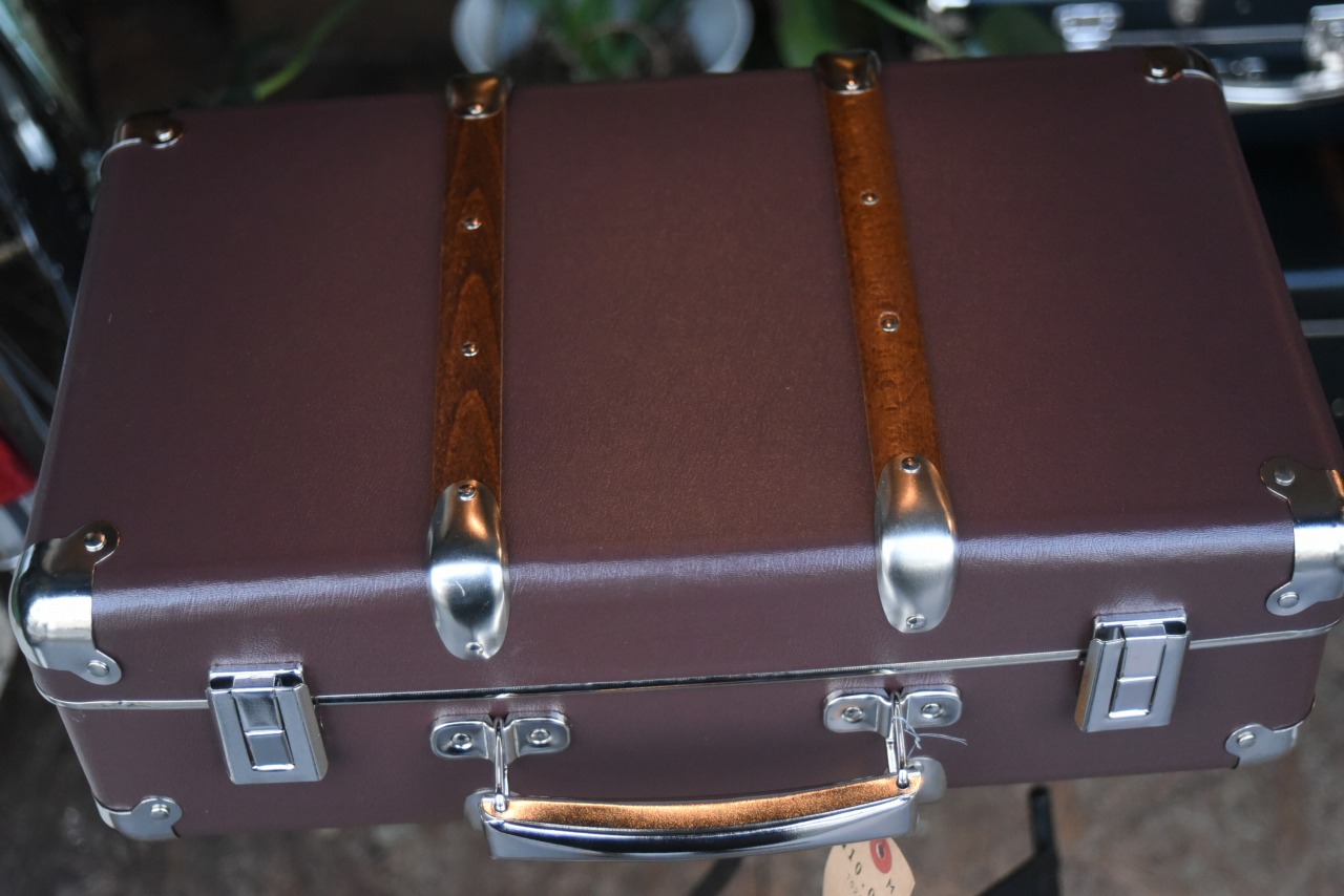 5640 40cm M ダークブラウン 「KAZETO社」　トランクケース 90年以上の歴史を誇るチェコの伝統的トランクメーカー　