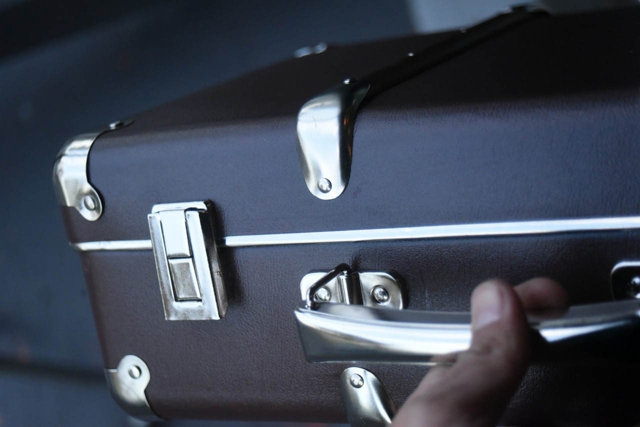 5640 40cm M ダークブラウン 「KAZETO社」　トランクケース 90年以上の歴史を誇るチェコの伝統的トランクメーカー　