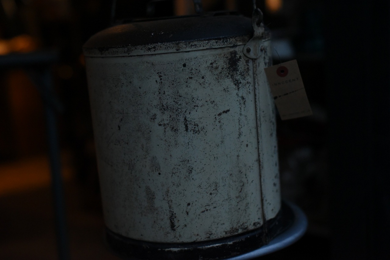 101789　ヴィンテージ オイル缶　ボトル　コック付き