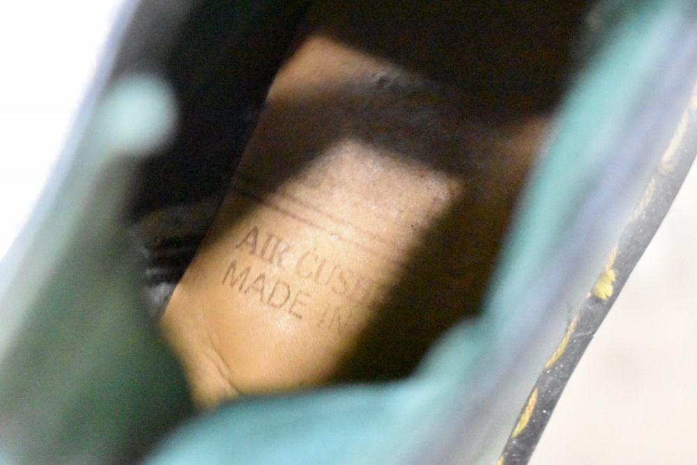 109195 ヴィンテージ　ブーツ　「ドクターマーチン」　Dr. Martens　8ホール MADE IN ENGLAND