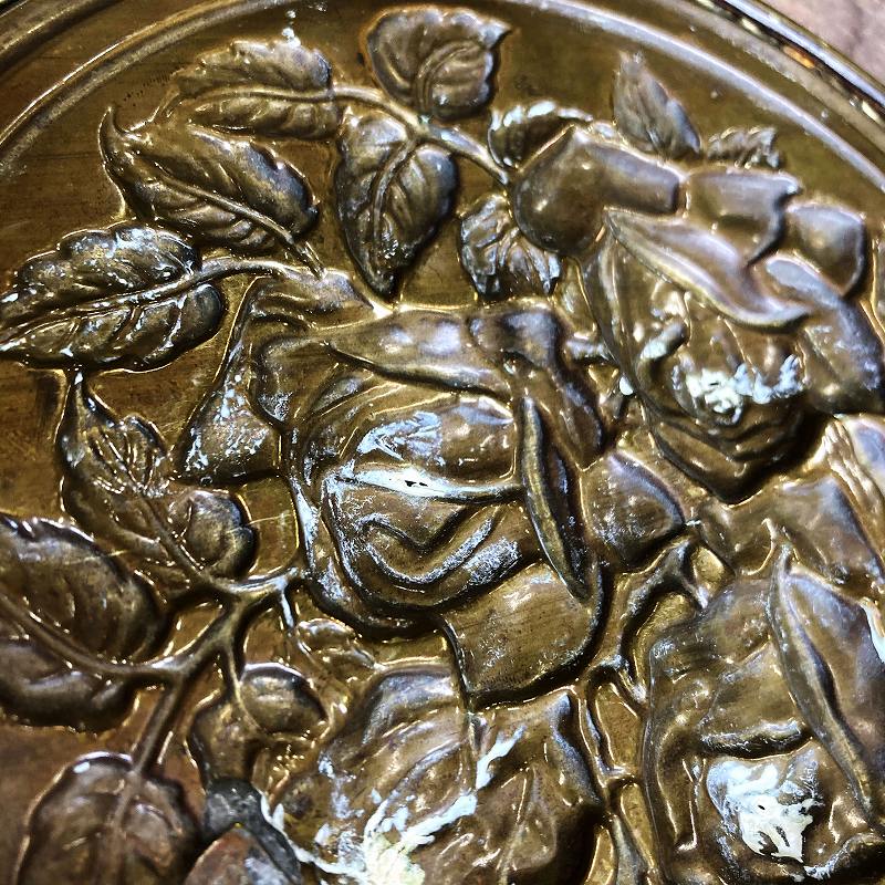 105625 生産国不明　フラワートレイ　真鍮製　ブラス