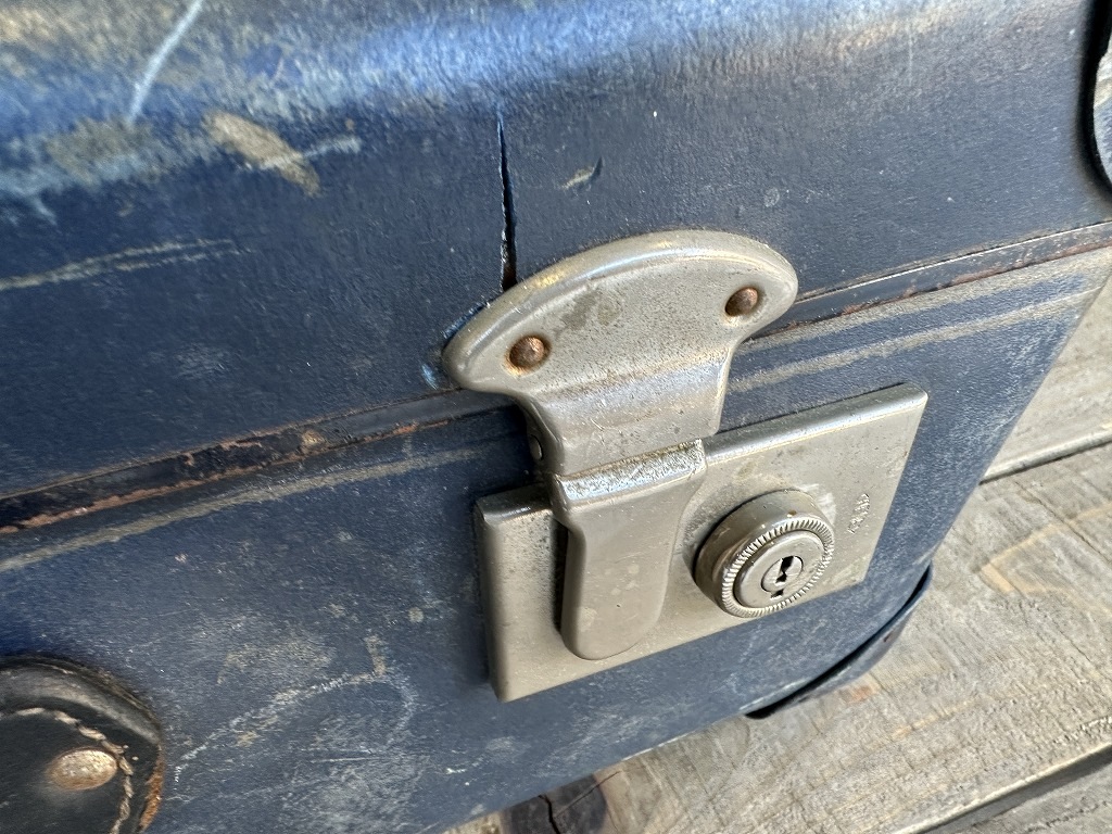 107582 UK ヴィンテージ　英国 グローブ トロッター  「GLOBE TROTTER」 MADE IN ENGLAND 刻印