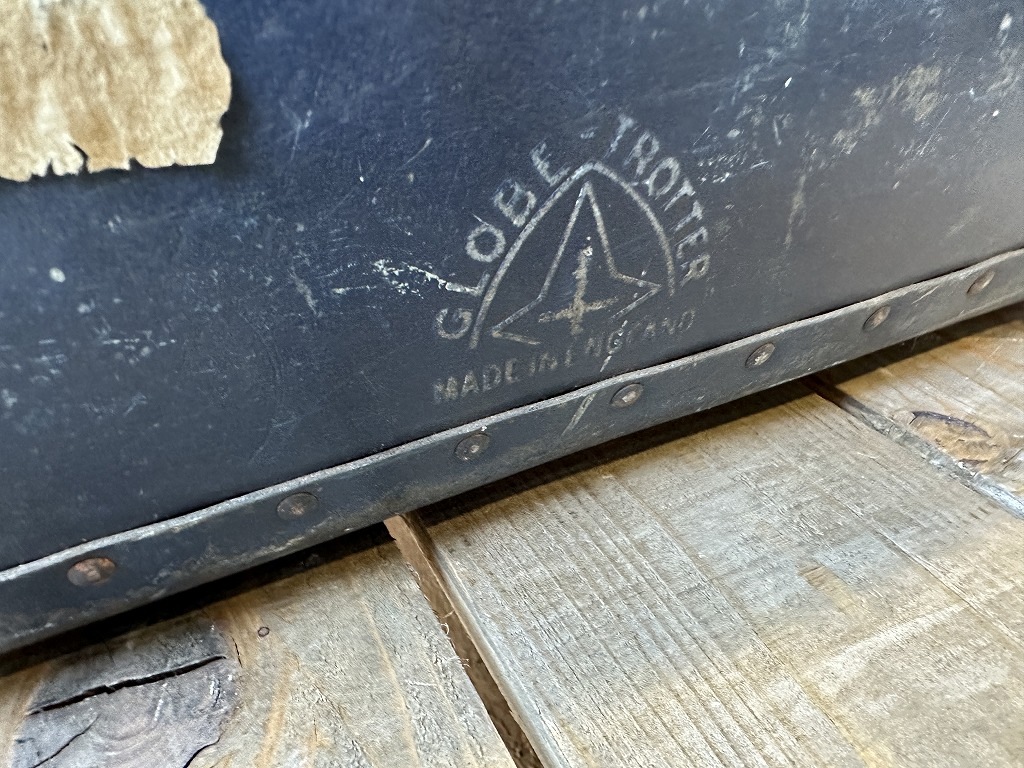 107582 UK ヴィンテージ　英国 グローブ トロッター  「GLOBE TROTTER」 MADE IN ENGLAND 刻印