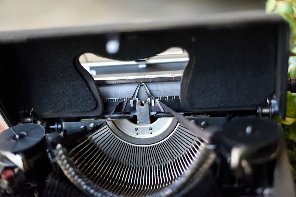 104876 ヴィンテージ　「「Rheinmetall　ラインメタル社製」　タイプライター　西ドイツ製 MADE IN GERMANY