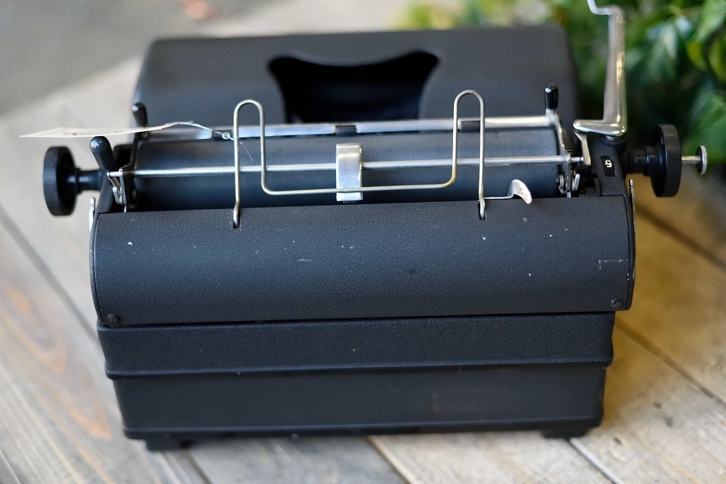 104876 ヴィンテージ　「「Rheinmetall　ラインメタル社製」　タイプライター　西ドイツ製 MADE IN GERMANY