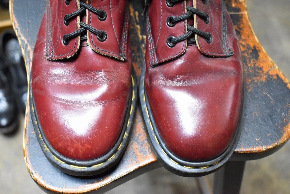 109193 ヴィンテージ　ブーツ　「ドクターマーチン」　Dr. Martens　8ホール MADE IN ENGLAND