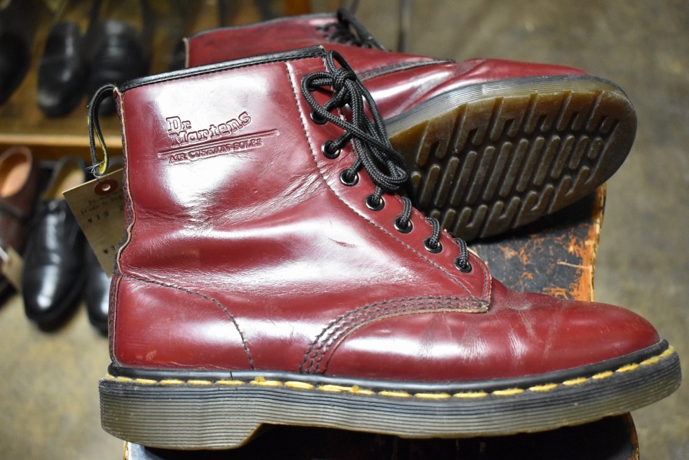 109193 ヴィンテージ　ブーツ　「ドクターマーチン」　Dr. Martens　8ホール MADE IN ENGLAND