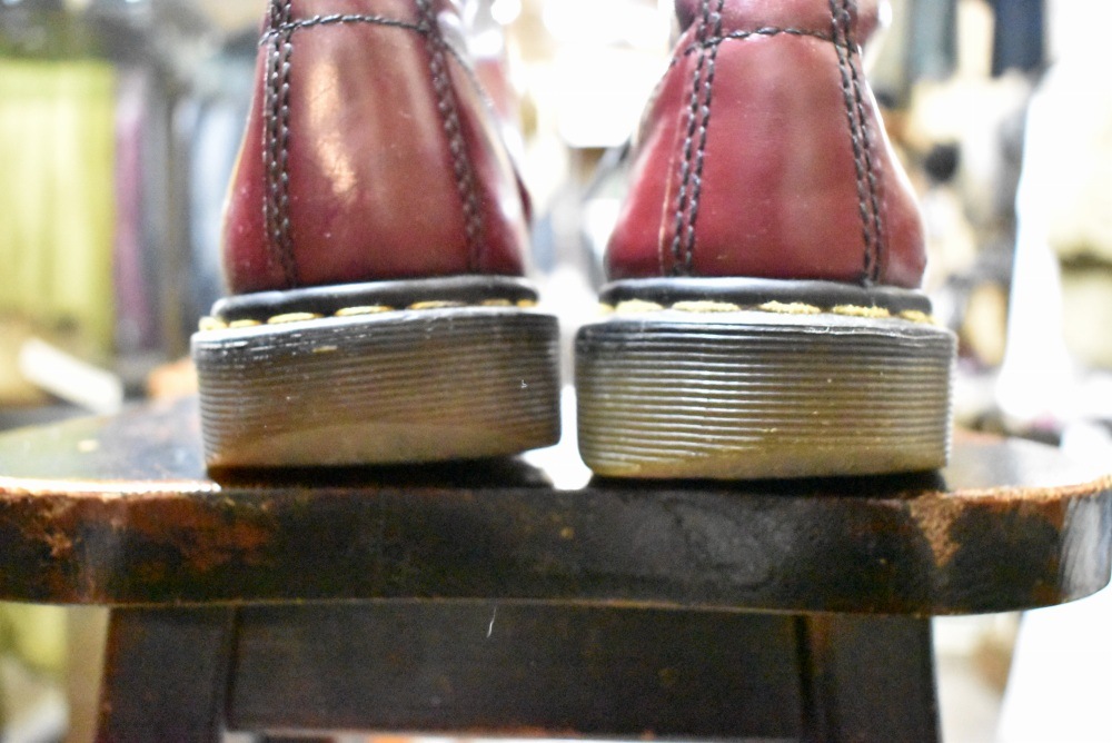109193 ヴィンテージ　ブーツ　「ドクターマーチン」　Dr. Martens　8ホール MADE IN ENGLAND