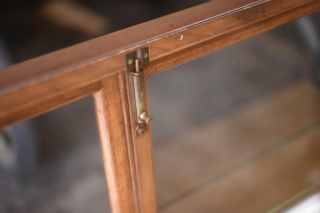 108406 販売及び長期リース店舗什器　英国製アンティーク　ブラスフレーム製　ガラスショーケース 　