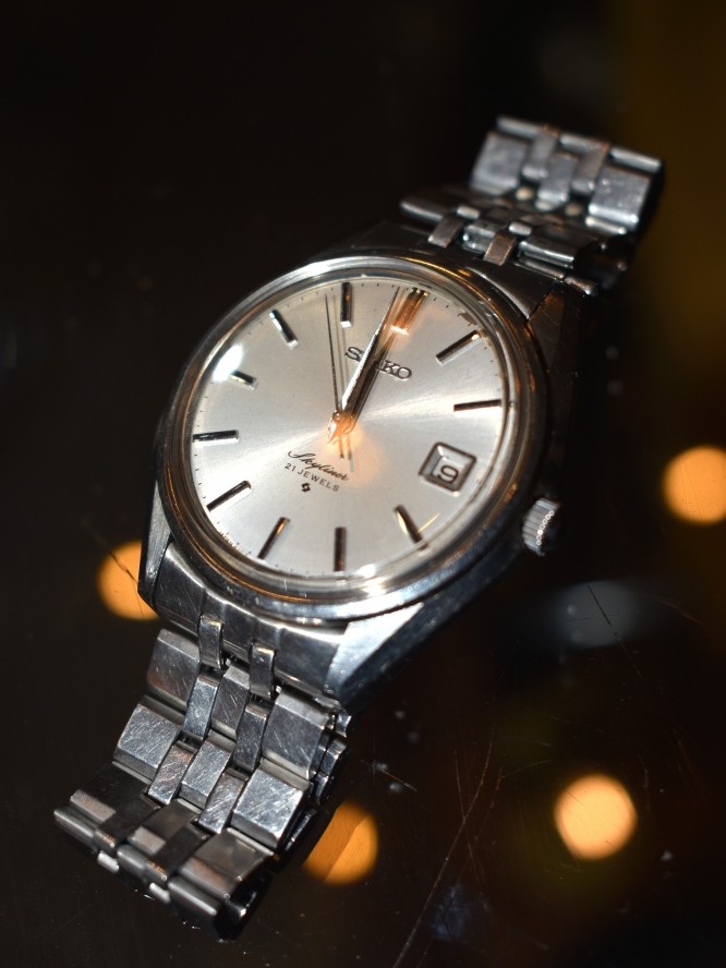 美品Seiko Skyliner セイコー スカイライナー 21石 手巻き腕時計 SEIKO セイコー スカイライナー 21石 6100-8000 シルバー 手巻き