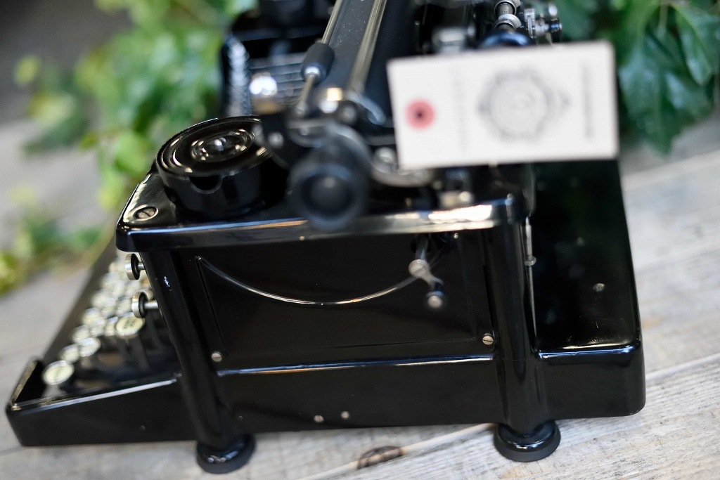 104912 ヴィンテージ　「Smith Premier」　タイプライター　アメリカ製 MADE IN USA