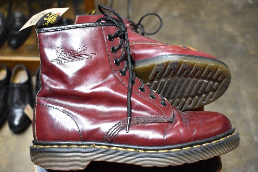 109191 ヴィンテージ　ブーツ　「ドクターマーチン」　Dr. Martens　8ホール MADE IN ENGLAND