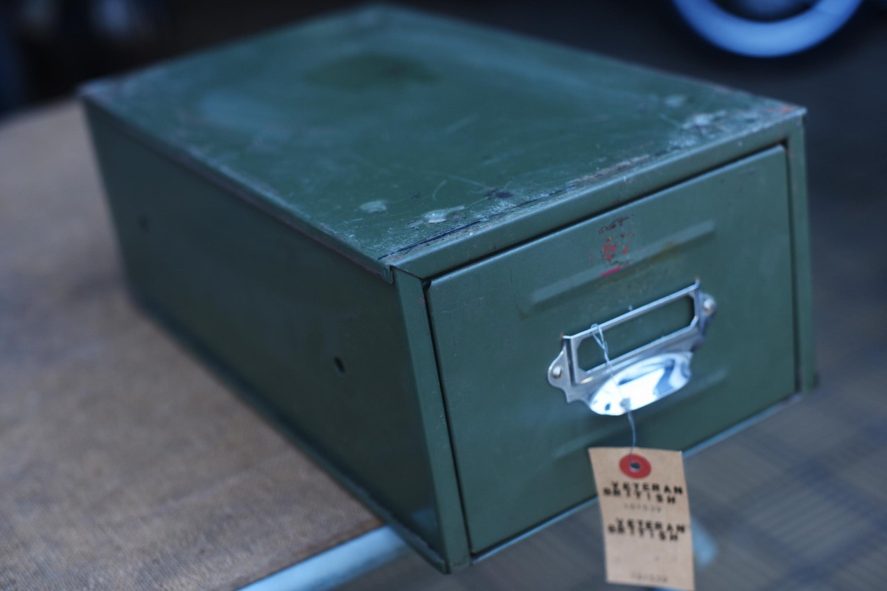 UK VETERAN SERIES BRITISH MADE インダストリアル スチールキャビネット 英国 101539