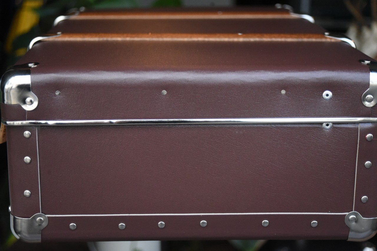 5657 55cm　L ダークブラウン 「KAZETO社」　トランクケース 90年以上の歴史を誇るチェコの伝統的トランクメーカー　