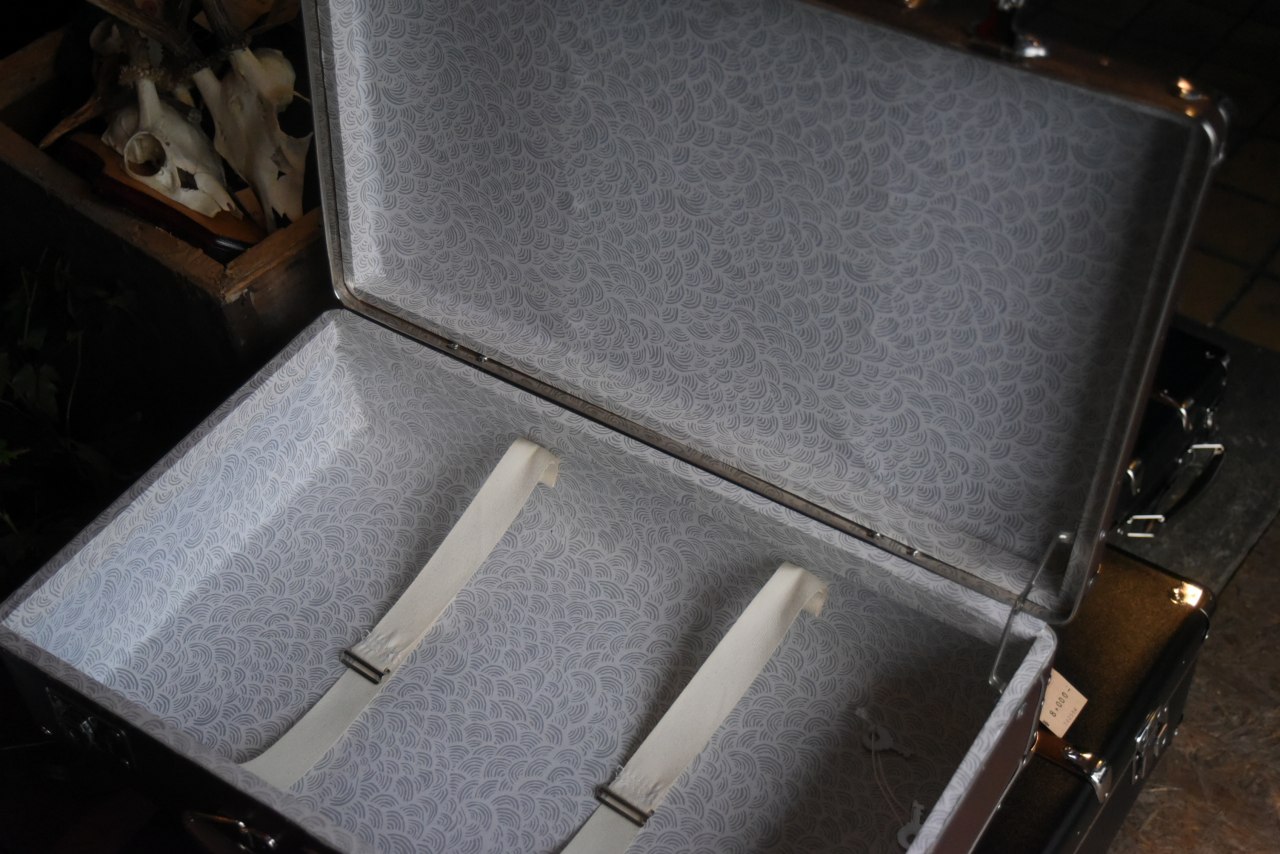 5657 55cm　L ダークブラウン 「KAZETO社」　トランクケース 90年以上の歴史を誇るチェコの伝統的トランクメーカー　