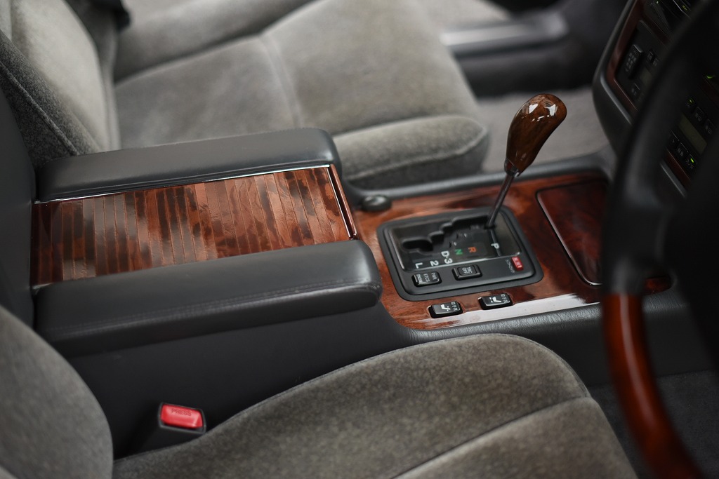 1998年式 「TOYOTA CENTURY」 トヨタ　センチュリー　ラグジュアリーカー E-GZG50