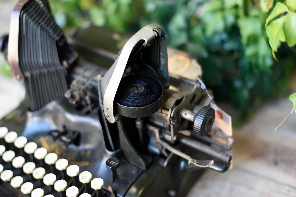 104913 ヴィンテージ　「OLIVER」　タイプライター　アメリカ製 MADE IN USA