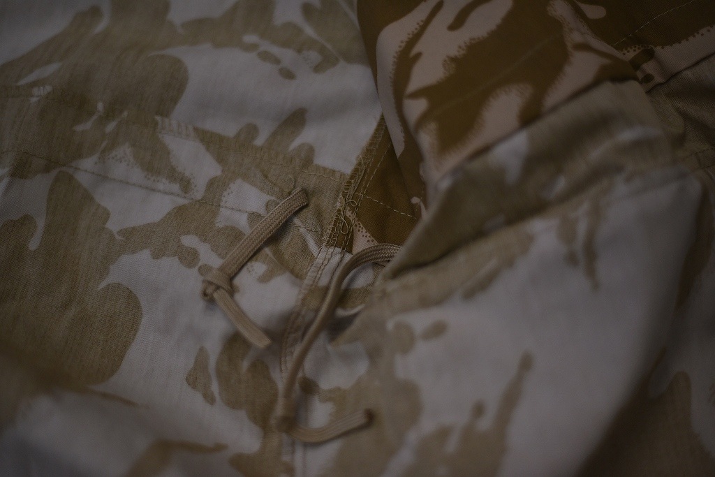 106579 170/104 英国軍 実物 新品 WINDPROOF コンバット スモック デザートDPM カモ
