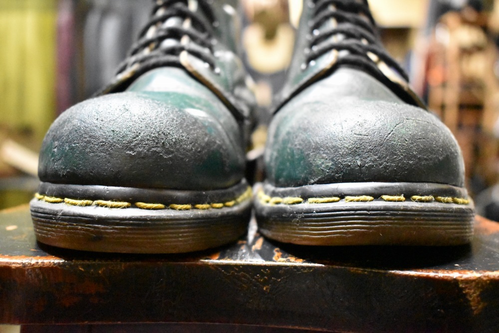 109194 ヴィンテージ　ブーツ　「ドクターマーチン」　Dr. Martens　10ホール MADE IN ENGLAND