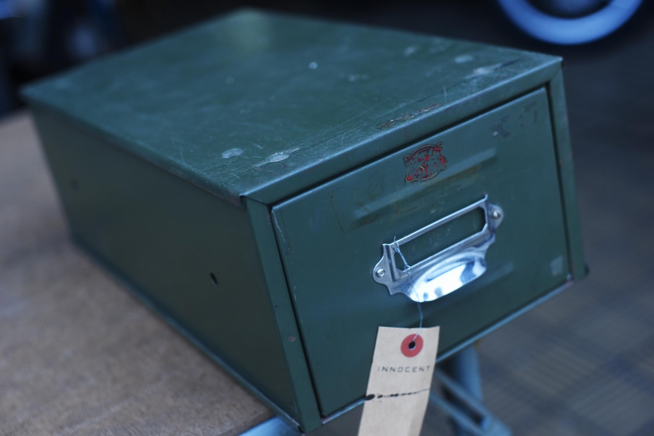 UK VETERAN SERIES BRITISH MADE インダストリアル スチールキャビネット 英国 101540