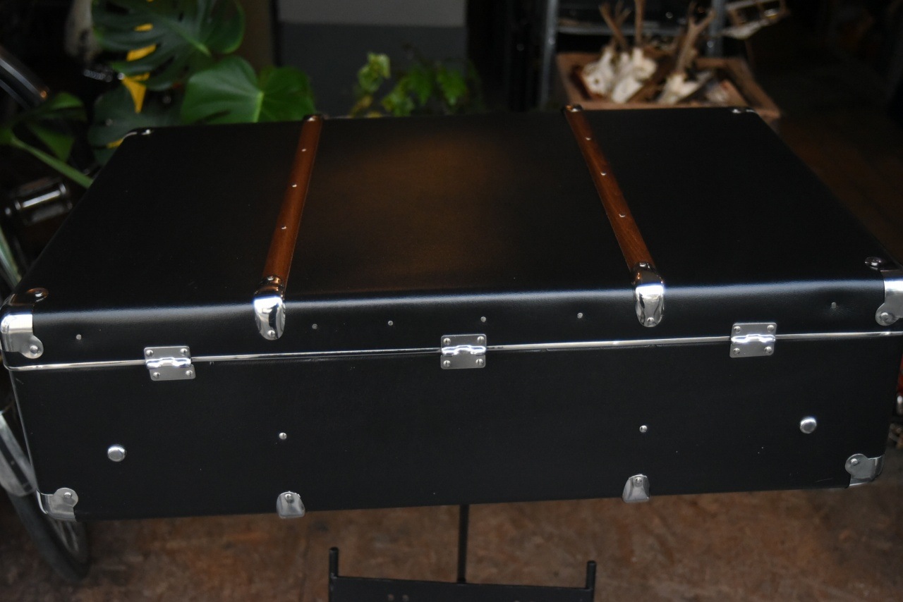 5527 70cm LL ブラック 「KAZETO社」　トランクケース 90年以上の歴史を誇るチェコの伝統的トランクメーカー　