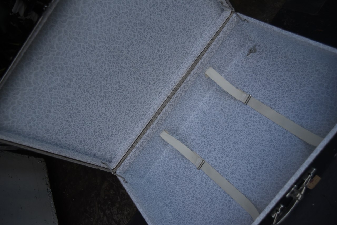 5527 70cm LL ブラック 「KAZETO社」　トランクケース 90年以上の歴史を誇るチェコの伝統的トランクメーカー　