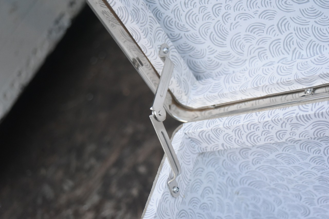 5527 70cm LL ブラック 「KAZETO社」　トランクケース 90年以上の歴史を誇るチェコの伝統的トランクメーカー　