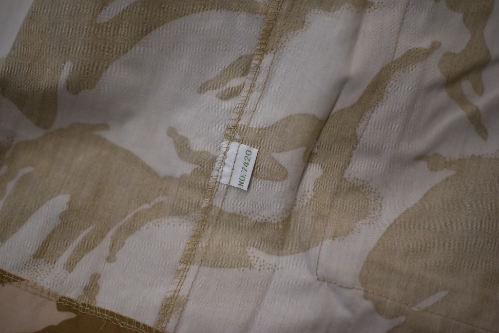 106578 170/104 英国軍　実物 新品 WINDPROOF コンバット スモック デザートDPM　カモ