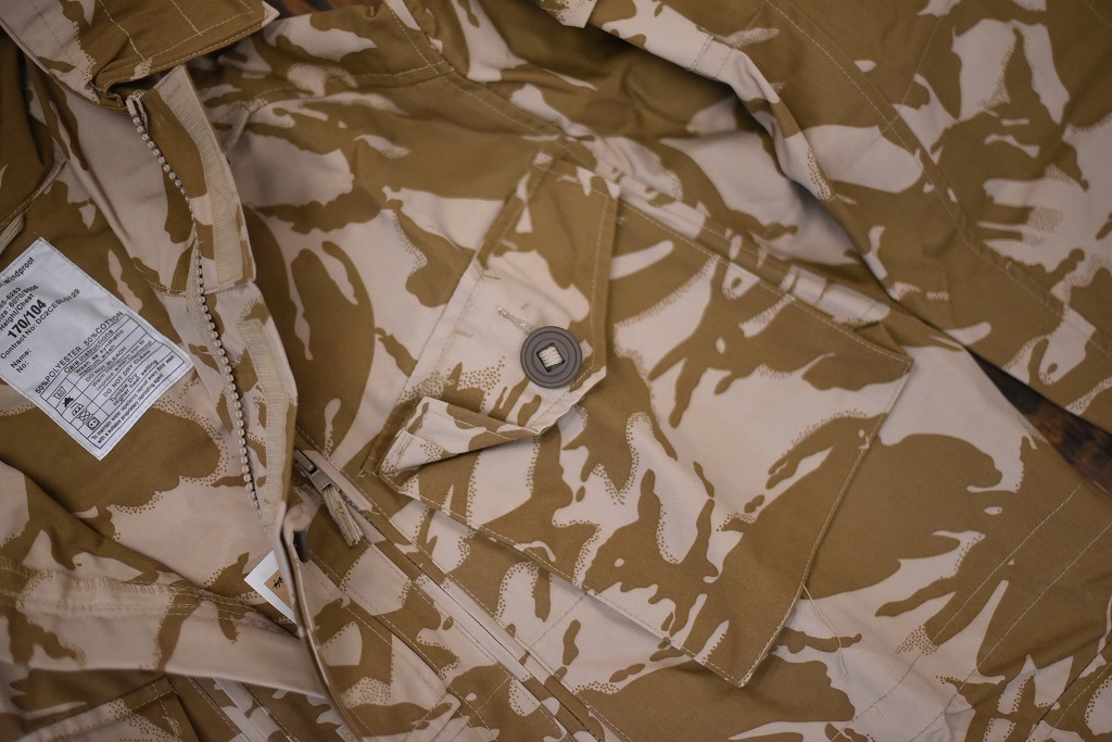 106578 170/104 英国軍　実物 新品 WINDPROOF コンバット スモック デザートDPM　カモ