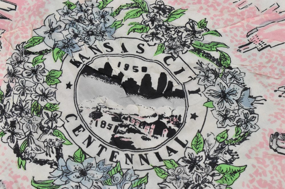 108788 ヴィンテージ 大判 スーベニア スカーフ シルク100% Souvenir scarf