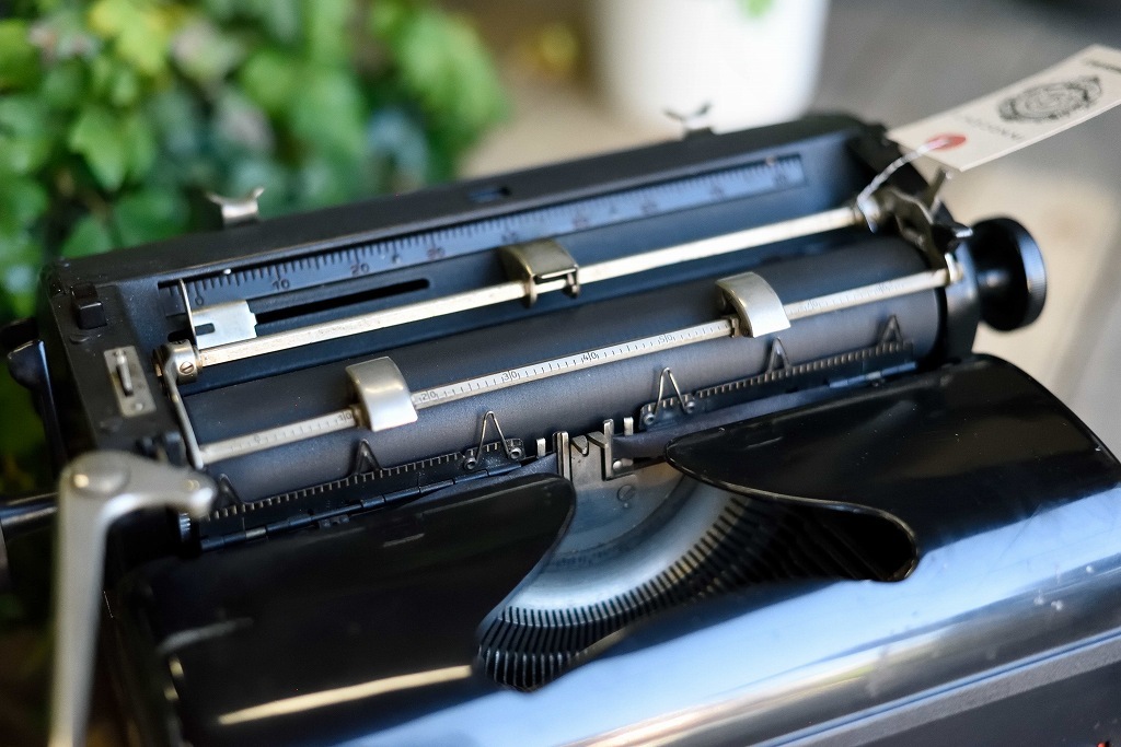 104908 ヴィンテージ タイプライター ドイツ製 MADE IN GERMANY